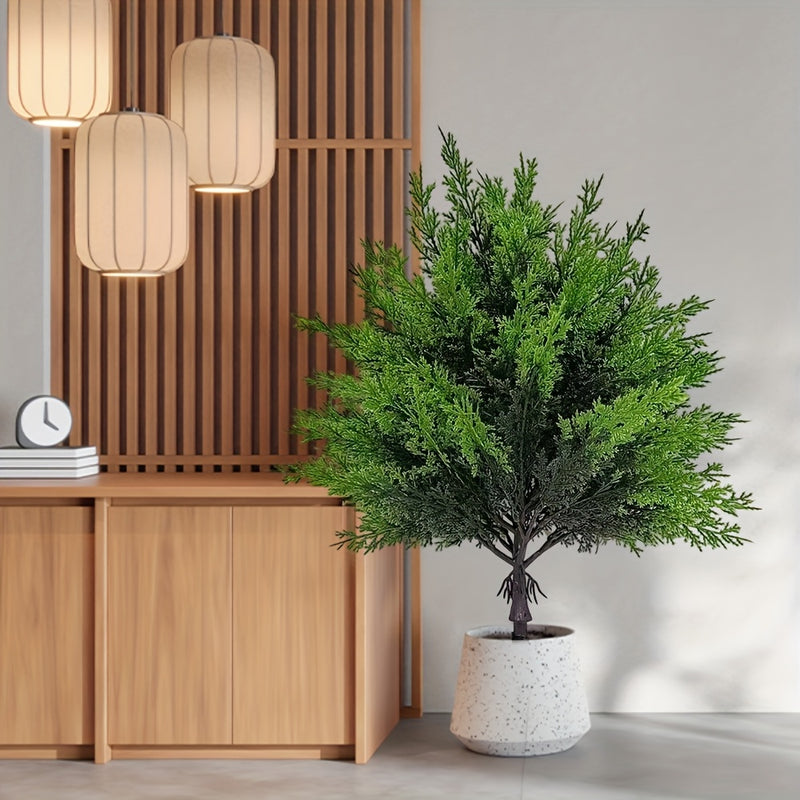 2 piezas de árboles artificiales de cedro grande con enchufe de tierra - Plástico duradero resistente a la radiación UV para decoración de vacaciones al aire libre e interior, patio, jardín, porche - Aspecto natural para todas las estaciones, sin manteni