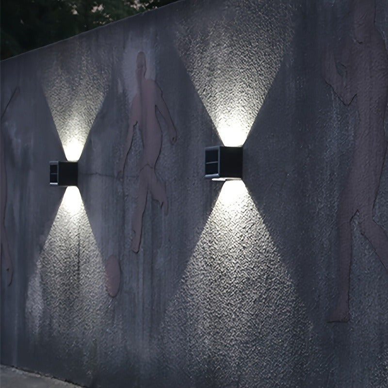 2 Paquetes de Luces Solares para Paredes - Iluminación LED Ajustable para Exterior, Batería Grande de 1200mAh, Operación Automática de Amanecer a Anochecer para Porche, Patio Trasero, Patio, Deck, Jardín, Muro de Contención, Camino, Luces Solares para Ex