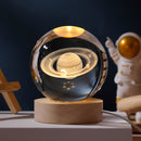 Luz Nocturna de Bola de Cristal Grabada con Láser 3D Inspirada en la Galaxia - Alimentada por USB, Perfecta para Decoración de Hogar y Oficina, Regalo Ideal para San Valentín, Navidad, Cumpleaños, para SATURNO, Escritorio, Ocasiones Especiales