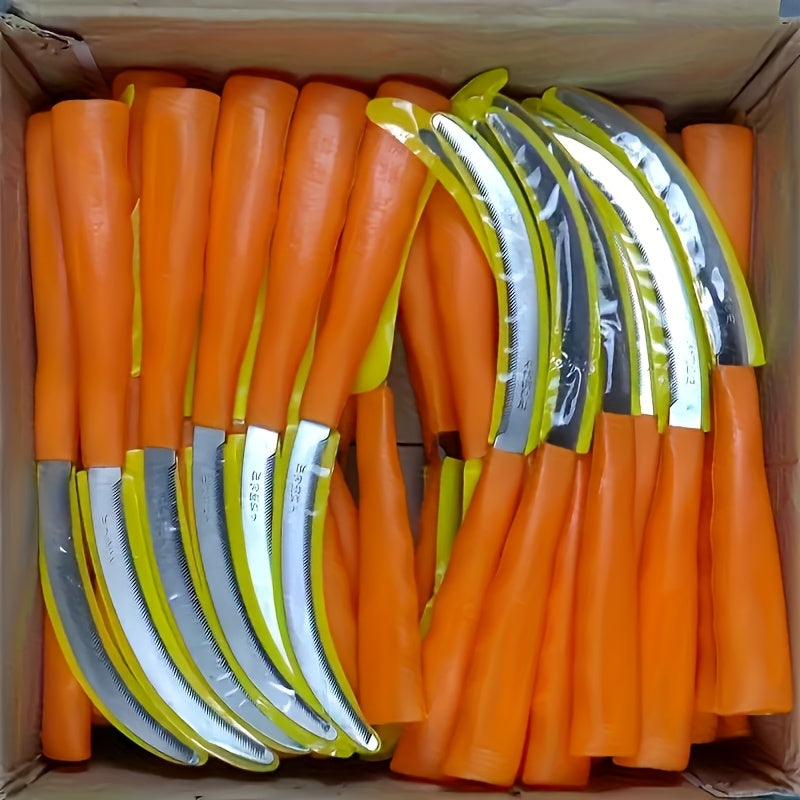 Un juego de dos tijeras de jardinería de acero de alta resistencia con cuchillas dentadas, con asas de plástico naranja y cuchillas de metal amarillo - Perfectas para el cuidado del césped al aire libre, la eliminación de malezas y el recorte.