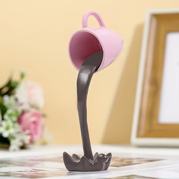 1pieza de escultura de taza de café 3D de resina, decoración de taza de café colgante colorida, diseño divertido de rebosamiento adecuado para decoración de cocina y sala de estar, adorno de arte de escritorio.