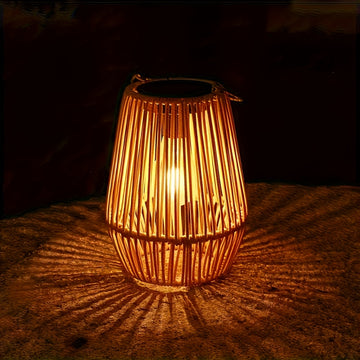 Lámparas solares para exteriores con brillo cálido - Luces de patio de jardín duraderas de plástico para barbacoa, césped y decoración de patio, instalación fácil con tiras adhesivas, decoración de patio al aire libre, iluminación de césped, iluminación