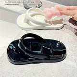 Plato de Jabón Cerámico con Diseño Original en Forma de Chancla - Interior y Exterior Blanco, Alberga Múltiples Barras, Decorativo y Práctico para el Baño, Regalo Perfecto para las Fiestas