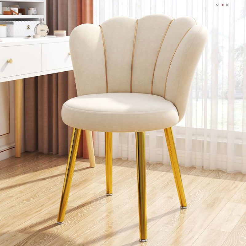 Silla de comedor nórdica ergonómica con marco de metal dorado - Forro negro, cómoda para oficina y juegos, ideal para el hogar, salón o dormitorio, perfecta para el trabajo, la relajación y ocasiones especiales, silla de oficina ergonómica, mueble versát