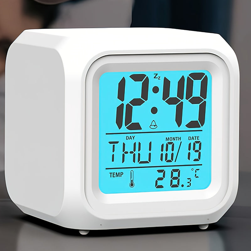 Reloj Despertador Digital LED de Colores con Visualización de Temperatura - Silencioso, Luminoso, Diseño Cuadrado, Pronóstico Meteorológico de 7 Días, Mostrador de Fecha y Hora, Funciona con Pilas AAA (Pilas No Incluidas), Relojes para Dormitorios