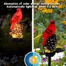 Farol Solar de Pájaro Rojo sobre Piña - Decoración Exterior Duradera en Resina con Encendido/Apagado Automático, Diseño Resistente al Clima para Jardín, Patio y Césped, Accesorio de Jardín Inspirado en la Naturaleza