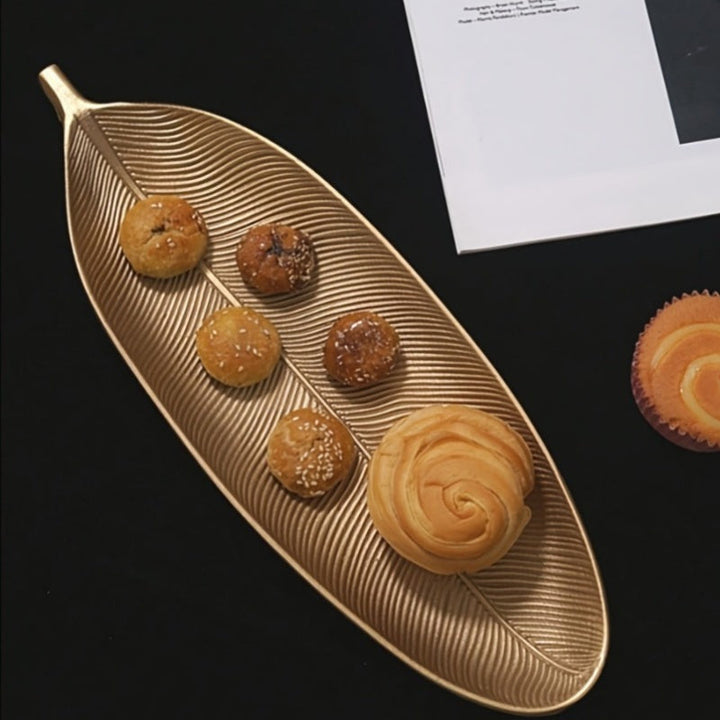 Bandeja elegante de snacks nórdicos dorados - Bandeja de madera de estilo para dulces, chocolate y más, ideal para decorar la sala de estar o la mesa de la casa, bandeja de dulces