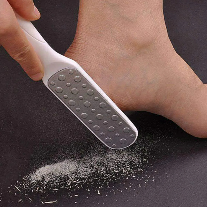4 piezas de limpiador de pies de doble acción y raspadores - Herramienta exfoliante ergonómica de doble punta para pies muertos claros beige y pies rotos - Cuidado personal manual sin batería (plástico duradero), eliminador de pies, cuidado exfoliante de