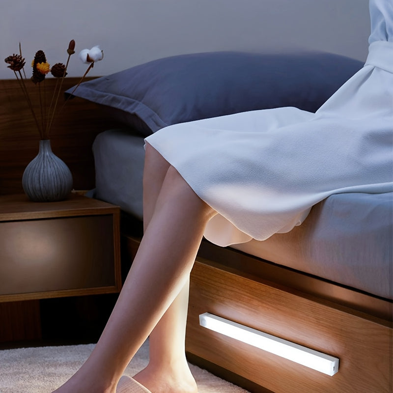 Juego de 4 luces LED con sensor, recargables por USB, sin necesidad de instalación, ideales para pasillos, cocinas, escaleras, dormitorios y como luces nocturnas para el hogar