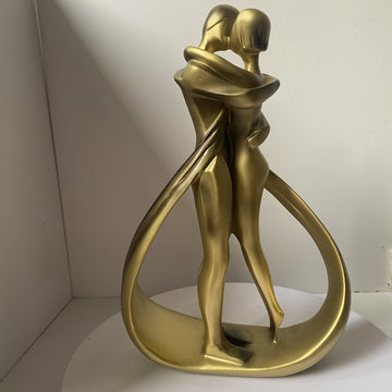 Escultura Elegante de Resina para Parejas Románticas - Decoración con Tema Clásico del Amor para Hogar, Oficina y Eventos en Hoteles - Acabado Dorado Disponible, Decoración para Bodas