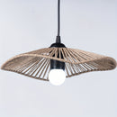 Sombrilla de lámpara tejida, adecuada para restaurantes, bares y casas de té estilo Zen. Presenta una forma artística de sombrero de paja, aportando un adorno luminoso creativo y retro