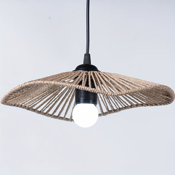 Sombrilla de lámpara tejida, adecuada para restaurantes, bares y casas de té estilo Zen. Presenta una forma artística de sombrero de paja, aportando un adorno luminoso creativo y retro