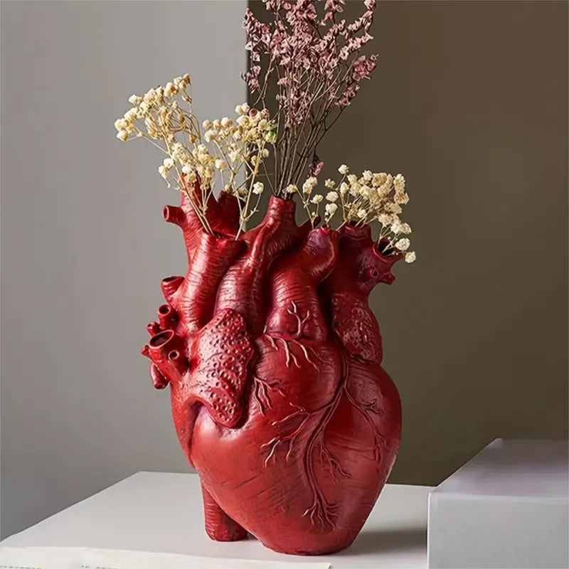 1 pieza, jarrón de resina única en forma de corazón con rosas rojas - Estilo de arte nórdico moderno, jarrón decorativo, adecuado para el hogar, bodas o decoración de mesa.