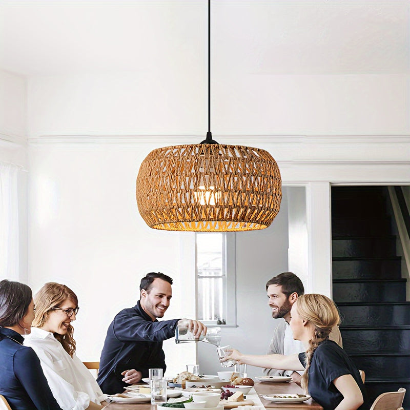 Lámpara colgante artesanal de ratán con pantalla de hierro, montaje semiempotrado en metal pulido tradicional, cadena ajustable, base E26, compatible con 110V-240V, ideal para cocina, comedor, sala de estar o entrada
