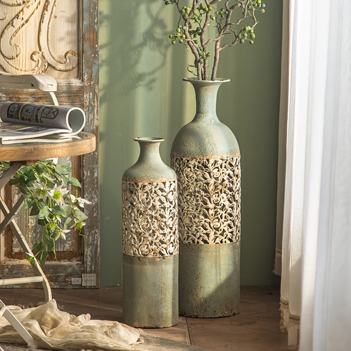 Jarrón retro de hierro forjado hecho a mano