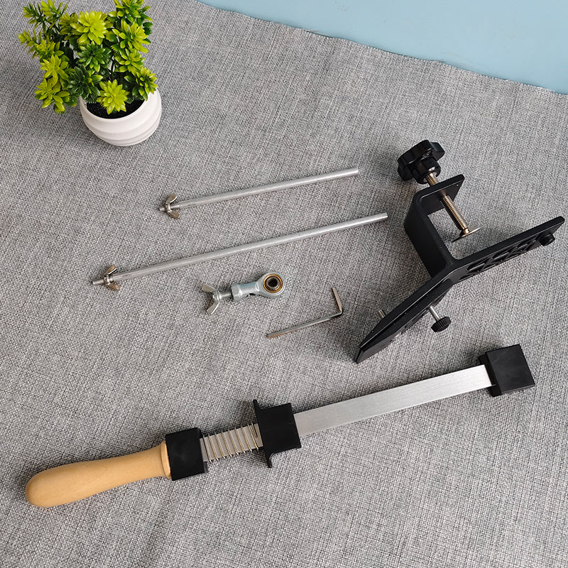 Afilar cuchillos con ángulo fijo profesional - Aleación de aluminio negro, sistema de afilado para cuchillos rectos y dentados, base antideslizante, operación manual, herramienta de cocina para afilar