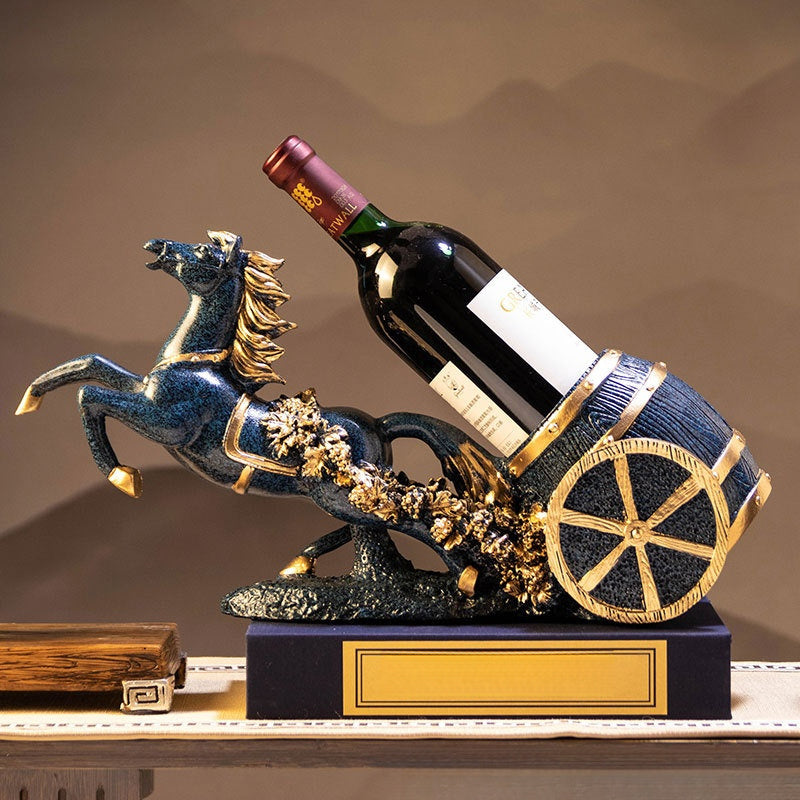 Soporte para Vino de Caballo Dorado Vintage - Cesta Decorativa Retro con Resina y Piedras Preciosas, Estilo Europeo de Lujo Ligero para 2 Botellas en Salón o Mueble TV, Accesorio para Bar Hogareño, Soporte Duradero, Regalo Ideal