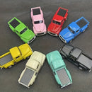 [Modelo Clásico Vintage Rosa Rojo] Modelo Clásico de Auto Vintage de Aleación Metálica Rosa y Rojo - 1 ud Adorno de Camioneta con Puertas y Capó Abatibles, Detalles Cromados - No Requiere Baterías para Decoración de Hogar y Oficina