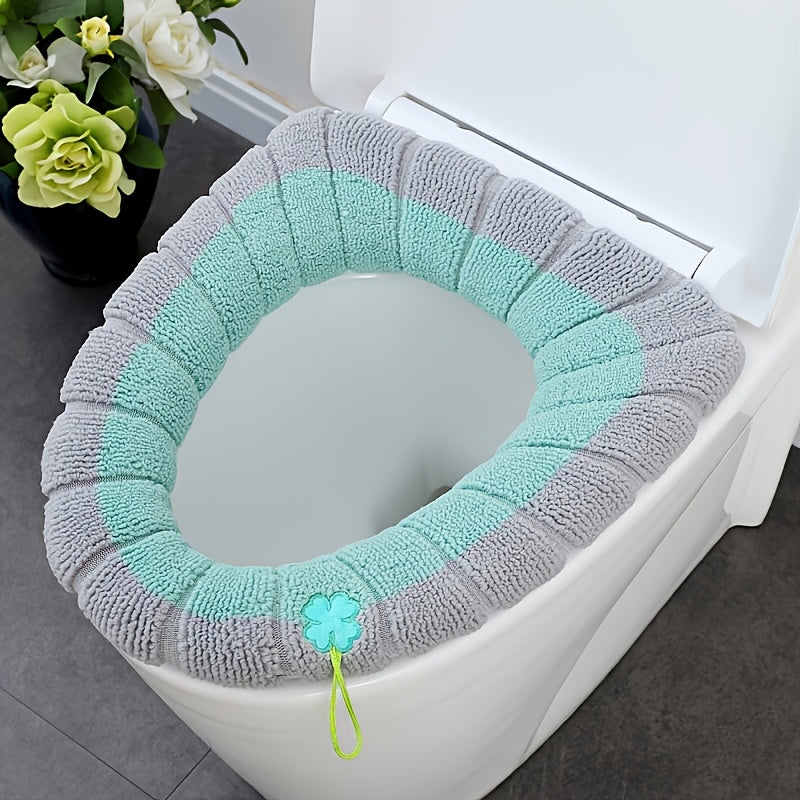 Cubierta de asiento de inodoro de peluche para el hogar - Gruesa, cálida, lavable en máquina, ajuste universal para todas las estaciones con decoraciones de estrellas y flores en azul, verde, rosa y púrpura, decoración de baño.