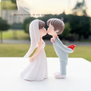 Figuras de Pareja Encantadoras en Resina - Novia y Novio Románticos en Miniatura para el Hogar, Oficina o Espacios Exteriores, Ideales para Regalos Temáticos de Boda, Decoración Interior | Diseño Elegante | Artesanía Detallada, Decoraciones Nupciales