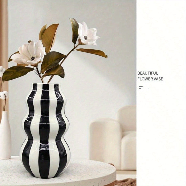 Jarrón de cerámica rústica con rayas, diseño asimétrico en forma de calabaza abstracta, en blanco y negro, decoración para sala, estante o estilo granja, regalo para el Día de la Madre