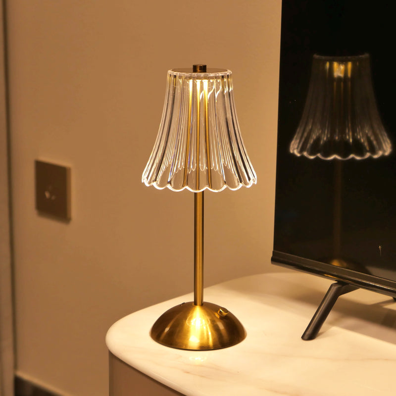 1pc Lámpara de Mesa Metálica Elegante con Control Táctil y Batería Recargable USB - Iluminación Ambiental Ajustable, Acabado en Latón Pulido para Sala de Estar, Dormitorio, Estudio, Comedor y Bar, Lámpara de Mesa Recargable