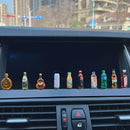 50 piezas de miniaturas de personajes de botellas de vino de resina mixta, plástico, para interiores y exteriores, varios tipos de habitaciones, no requiere electricidad, como decoración de automóviles, regalo ideal.