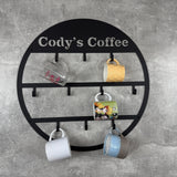 Estante de tazas de café personalizadas "Cody'S Coffee" - Organizador de pared con 6 ganchos, construcción de hierro, perfecto para decoración de cocina y comedor, accesorio para bar de café.