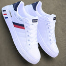 Zapatillas de skate de hombre KOONEXY - Blanco y azul marino, con cordones y detalles rojos, parte superior de falso tejido transpirable, suela de PVC duradera, diseño de punta redonda para uso casual y formal, zapatos de skate, calzado casual, elegantes
