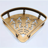 Elegante estante de ducha de esquina con acabado de latón estilo europeo antiguo - Soporte de almacenamiento de pared de aluminio para baño, diseños florales decorativos, no incluye tuberías metálicas, decoración y accesorios para el baño.