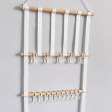 Estantería de almacenamiento para accesorios para el cabello con palos de madera, decoración de pared colgante para el hogar, 3 capas de creatividad, equipada con 30 ganchos de plástico desmontables