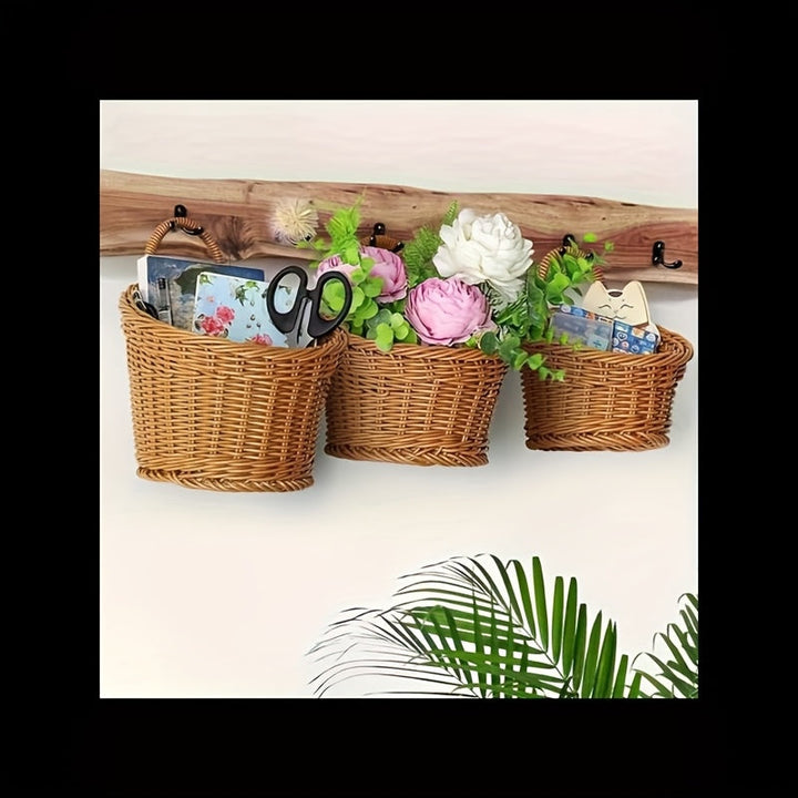 Juego de 3 Cestas Rústicas Imitación Ratán para Pared, Cestos Colgantes Tejidos de Plástico para Cocina, Jengibre, Ajo y Frutas, Organizadores Multiusos con Asa para Hogar y Estantes