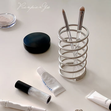 Portacepillos de hierro forjado, diseño circular moderno, accesorio de baño para montar en el piso, organizador de brochas de maquillaje y bolígrafos a prueba de polvo, decoración de escritorio con calado decorativo, sin necesidad de electricidad