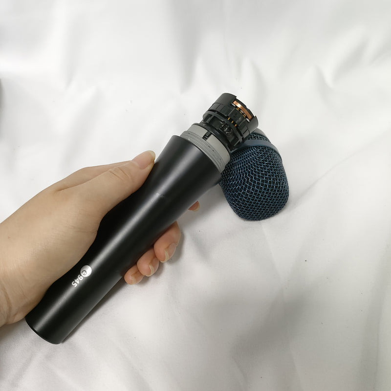 Micrófono de condensador profesional dinámico E945 con patrón polar supercardioides, bajo ruido, anti-grito, cable de 6,35 mm para altavoces/amplificadores/tableros, etc., utilizado para grabación, canto, enseñanza, transmisión en vivo, presentación, etc