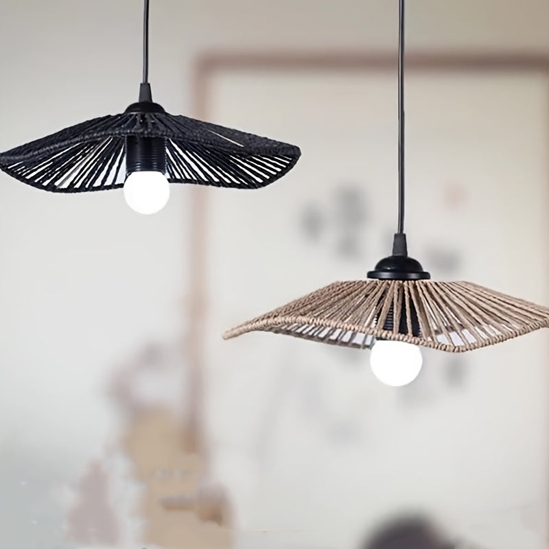 Sombrilla de lámpara tejida, adecuada para restaurantes, bares y casas de té estilo Zen. Presenta una forma artística de sombrero de paja, aportando un adorno luminoso creativo y retro