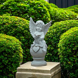 Estátua de ángel de resina, 1 pieza Figura decorativa de querubín leyendo con detalle de corazón, ideal para decoración interior, estantería, exhibición de arte en el hogar y jardín, no se requiere electricidad