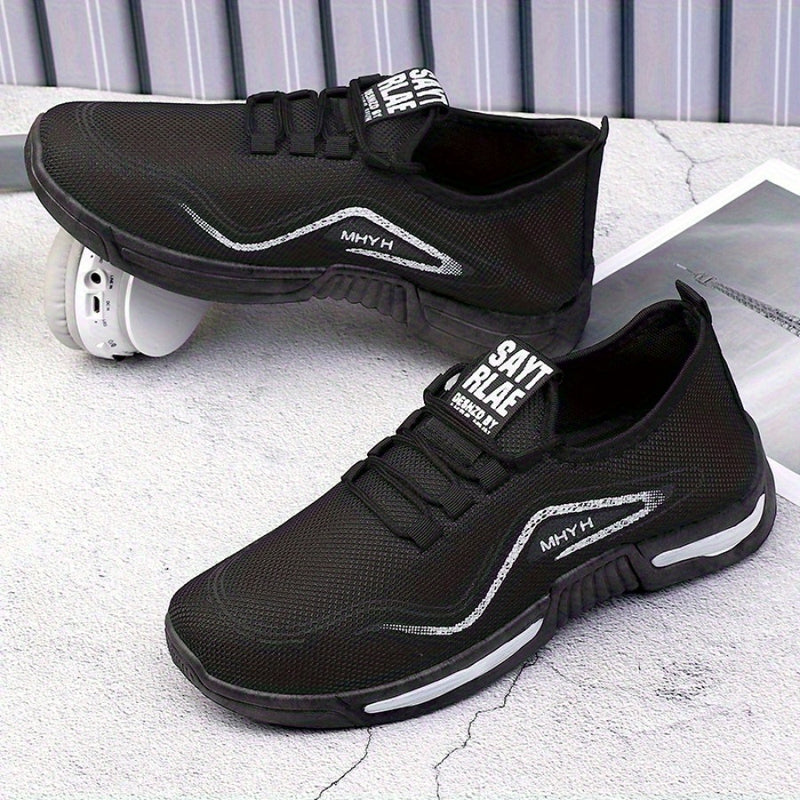 Zapatillas de Malla Transpirables para Hombres y Mujeres con Suela Antideslizante, Confort Acolchado & Cobertura Completa del Pie (39-44) - Zapatillas Bajas Ligeras para Senderismo, Gimnasio, Correr, Uso Casual - Diseño de Letras en Blanco/ y Bloques de