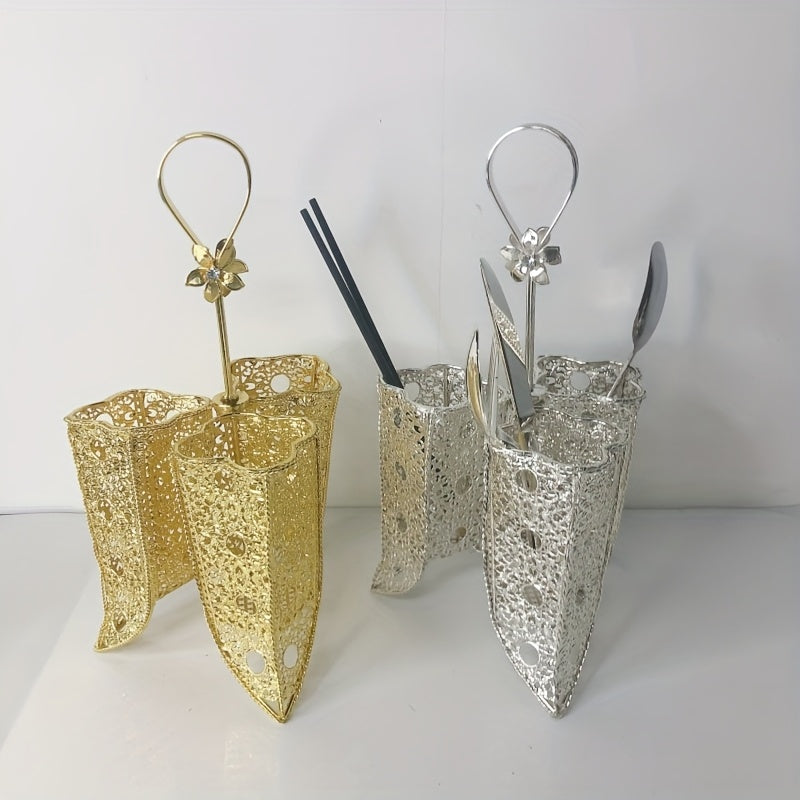 Un soporte de cocina de metal - un soporte para cuchillos, tenedores y palillos, un cajón de almacenamiento para cucharas y tenedores, un soporte de drenaje multifuncional para vajilla, adecuado para uso doméstico.