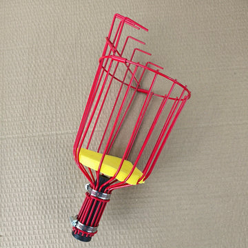 Herramienta universal para cosechar frutas, incluyendo lulos y moras, con un palo telescópico para recoger frutas en alturas elevadas, y un dispositivo especializado para ciruelas.