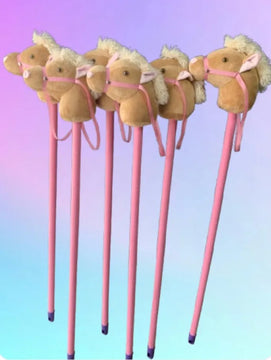 Caballo De Palo - Juguete Didáctico En Tela Suave, Peluche Rosa