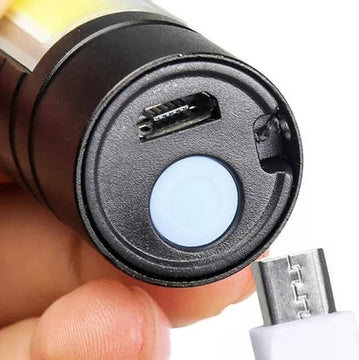 Linterna táctica recargable Ditro MINI LN961 cor negro luz blanco