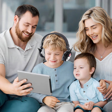 Audífonos Diadema Diferentes Personajes Bluetooth Ajustables Color Kuromi Negro