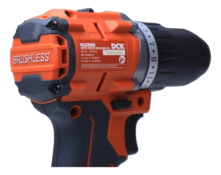 Taladro Atornillador Inalámbrico Dck 20v 500w + 2 Baterías Rojo/negro