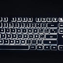 Teclado Gamer Usb Weibo Fc-560 Silencioso Con Luz Multimedia