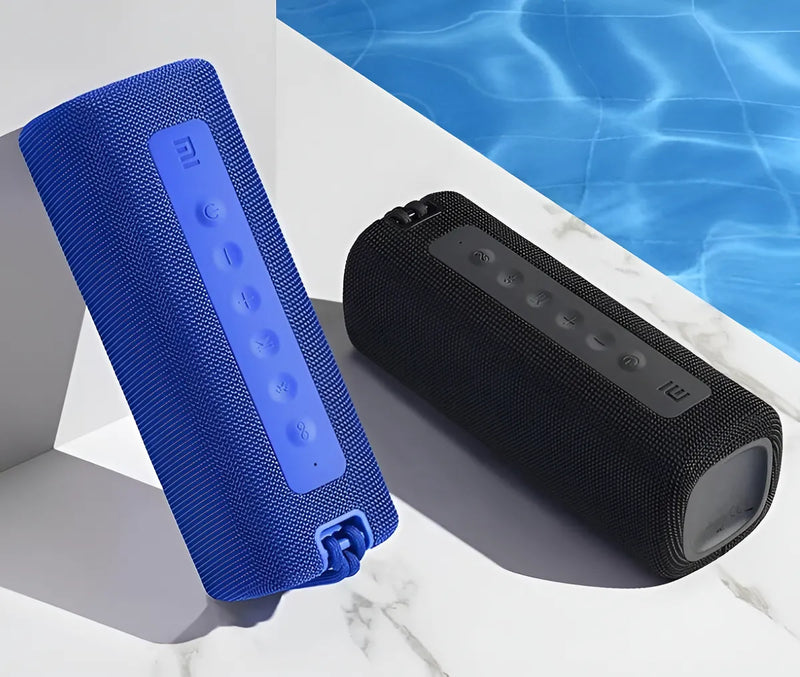 Parlante Xiaomi Mi MDZ-36-DB portátil con bluetooth waterproof azul