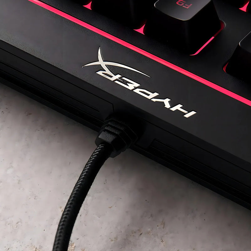Teclado gamer HyperX Alloy QWERTY Membrana español latinoamérica color negro con luz RGB