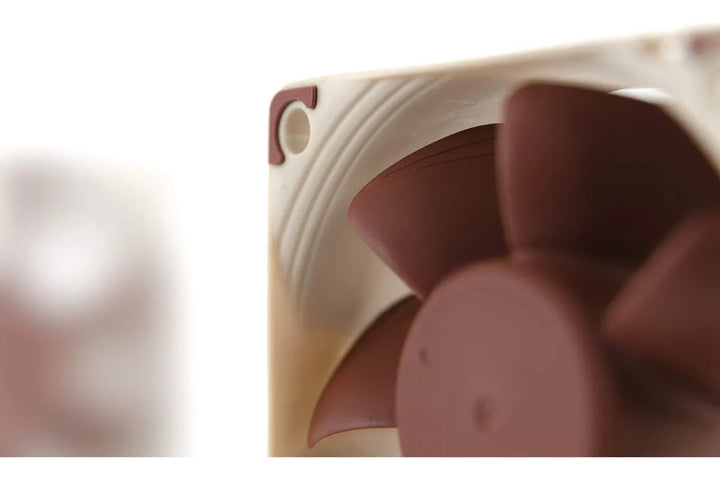 Noctua Nf-a6x25 Pwm, Ventilador Silencioso Premium, 4 Pines.