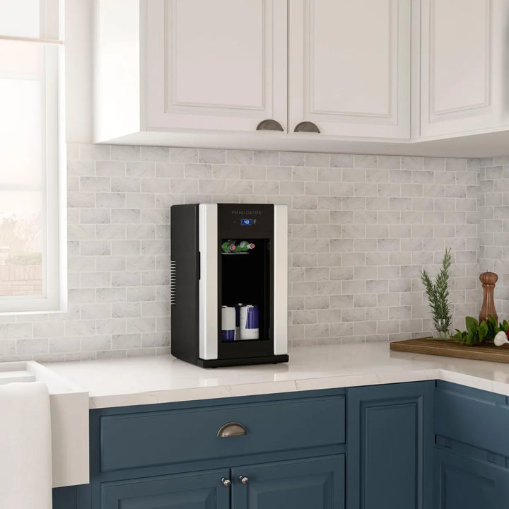 Mini Refrigerador Retro Para 18 Latas O 4 Botellas De Vino