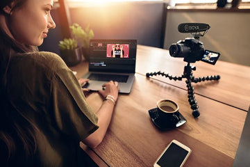 Micrófono Condensador Super Cardioide Boya BM2021 Tipo Shotgun Para Cámaras DSLR Videocámara Celular PC Alto Rendimiento De Sonido Micrófono Profesional Plug & Play Peso Ligero Super Compacto Práctico