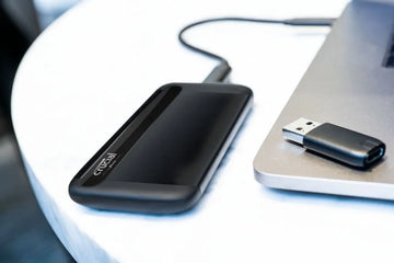 Disco sólido SSD externo Crucial X8 CT1000X8SSD9 1TB